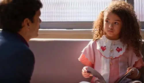 
					'Dona de Mim': Samuel fica em choque ao receber revelação bombástica
				
				