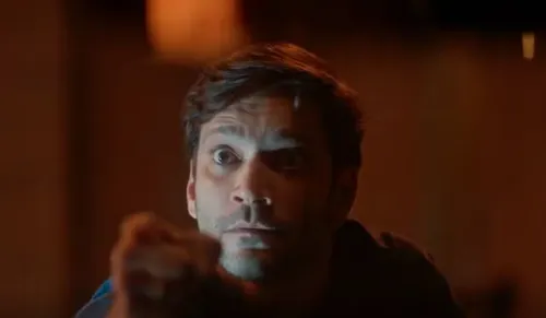 
					Dona de Mim: Vanderson volta e vira aliado de nova vilã contra Jaques
				
				