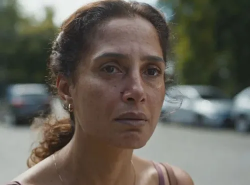 
					'Dona de Mim': passado podre de Ellen vem à tona
				
				