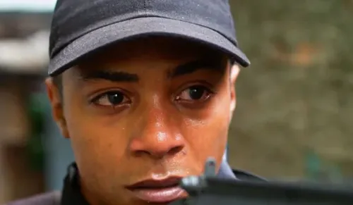 
					'Dona de Mim': personagem fica entre a vida e a morte e culpa Marlon
				
				