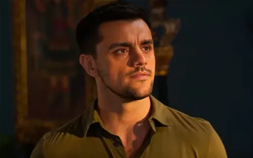 
					'Dona de Mim': Jaques comete deslize e entrega plano para Filipa
				
				