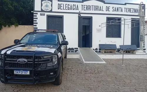 
					Dono de bar fica em estado grave após luta corporal com ladrão na BA
				
				