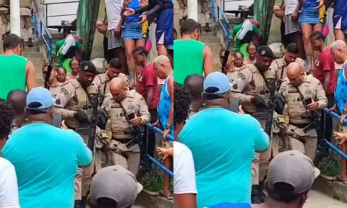   					Duas pessoas morrem durante ação policial em Salvador  				  				