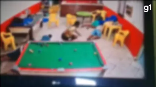 
				
					Duas pessoas morrem e quatro ficam feridas após ataque em bar na Bahia
				
				