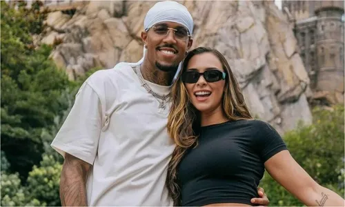 
					Tainá Castro comete gafe e vaza parte íntima de Éder Militão em vídeo
				
				