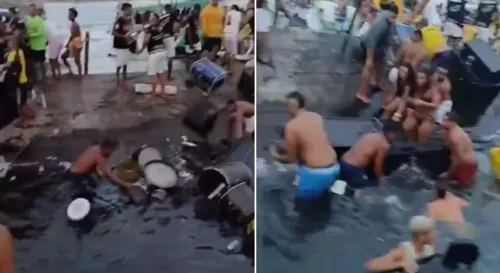 
					Embarcação naufraga durante show de banda em Salvador
				
				