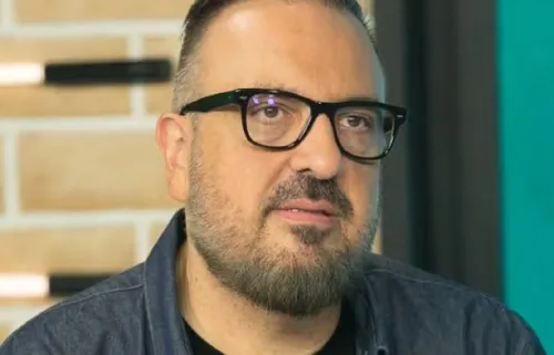
					Diretor de A Fazenda 18 quebra silêncio sobre mulheres trans no elenco: 'Haverá'
				
				