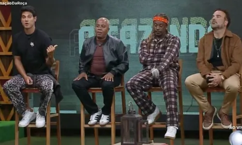 
					A Fazenda 17: Carol faz 'panfletagem' por saída de adversário; VÍDEO
				
				