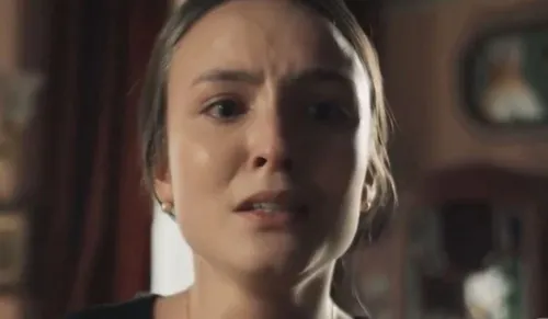 
					Larissa Manoela revela motivo para adiar a maternidade: 'Meu sonho'
				
				