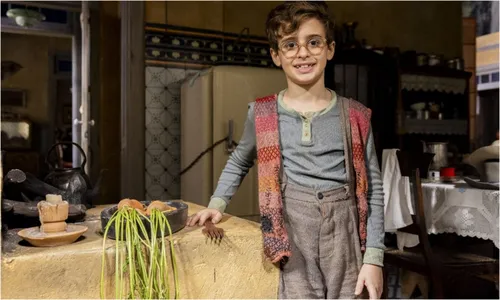 
					Êta Mundo Melhor: Candinho sofre por amor com implicância de 'vilã'
				
				