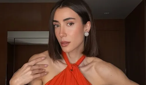 
					Ex-Globo fecha com A Fazenda 2025 após demissão relâmpago no SBT
				
				