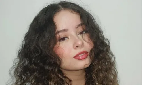
				
					Ex-atriz do SBT entra em 'Vale Tudo' e se envolve com bebê reborn
				
				