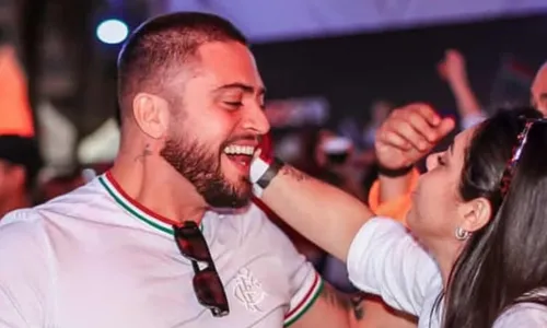 
					Ex de Preta Gil, Rodrigo Godoy é flagrado aos beijos; veja com quem
				
				