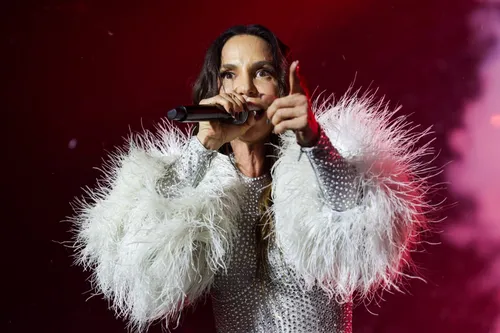 
					FIB 2025: Ivete Sangalo brinca com filho e Léo Santana: 'Louva-a-deus'
				
				