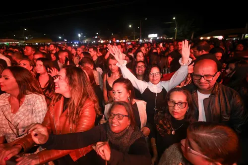 
					FIB 2025: Ivete Sangalo brinca com filho e Léo Santana: 'Louva-a-deus'
				
				