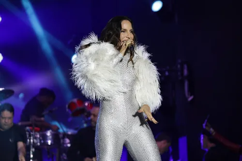 
					FIB 2025: Ivete Sangalo brinca com filho e Léo Santana: 'Louva-a-deus'
				
				