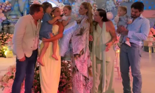 
					Zé Felipe tem atitude imprudente com filho e divide opiniões: 'Rico'
				
				