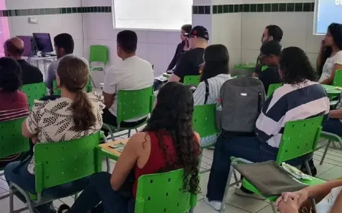 
					Feirão de empregos oferece mais de 800 vagas em Salvador e Camaçari
				
				