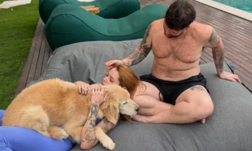 
					Ferrugem impressiona ao surgir em foto sem camisa após perder 45 kg
				
				