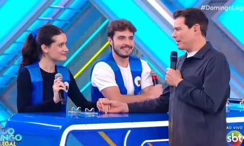 
					Filha de Celso Portiolli passa vergonha no SBT e choca apresentador
				
				