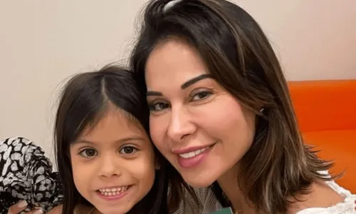 
					Maíra Cardi mostra séria preocupação com parto da filha: 'Risco'
				
				