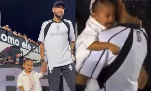 
					Filha de Neymar chora e deixa campo carregada após bolada na cabeça
				
				