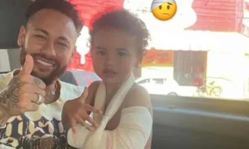 
					Filha de Neymar faz aniversário e exibe braço machucado; jogador reage
				
				