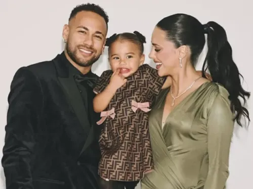 
				
					Filha de Neymar rouba a cena com look de valor astronômico em leilão
				
				