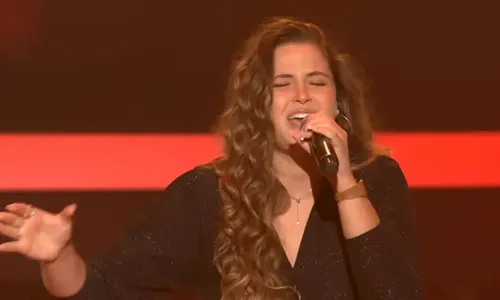
					Filha de ex-goleiro da Seleção surpreende no The Voice do SBT; VÍDEO
				
				