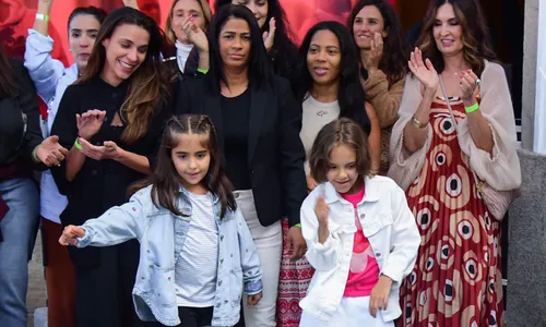 
					Filhas de Ivete Sangalo roubam a cena em gravação e altura surpreende
				
				