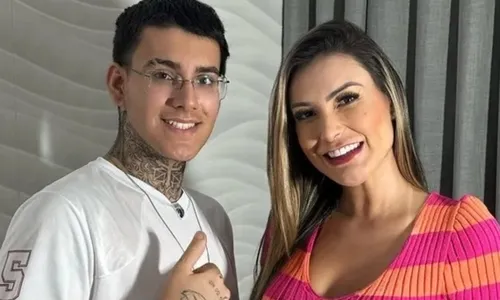 
					Filho de Andressa Urach surpreende e se rende a procedimento íntimo
				
				