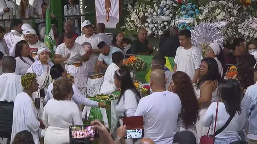 
					Filho de Arlindo Cruz revela último pedido do pai: 'Cerveja liberada'
				
				