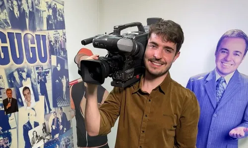 
					Filho de Gugu impressiona com acervo do pai com mais de 30 mil itens
				
				