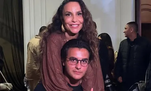 
					Filho de Ivete Sangalo posta foto rara com a mãe e se declara
				
				