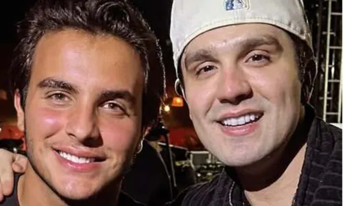 
					Filho de Ivete Sangalo tieta Luan Santana em festa de São João; FOTO
				
				