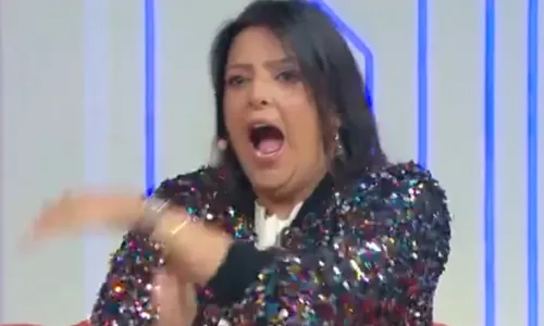   					Fofocalizando: Fábia Oliveira alfineta Cariúcha: 'Para de desmerecer'  				  				