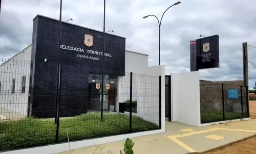 
				
					Funcionária de prefeitura na BA é presa suspeita de tráfico de drogas
				
				
