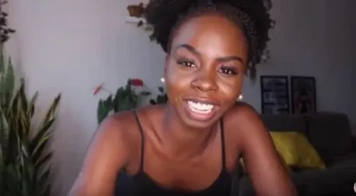 
					Quem é Gabi Labella, influencer que chocou ao expor filho adotivo
				
				