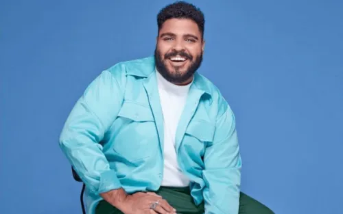 
				
					Garota do Momento: Paulo Vieira entra como par romântico de personagem
				
				