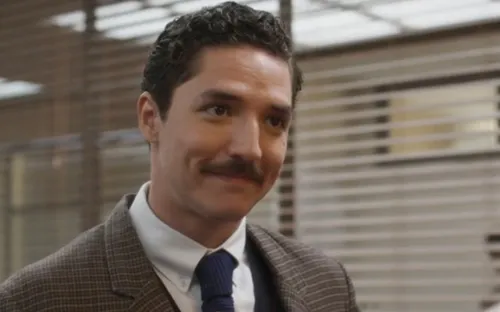 
				
					'Garota do Momento' resgata personagem de outra novela da Globo
				
				