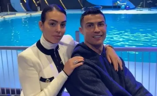 
					Georgina Rodriguez é pedida em casamento por Cristiano Ronaldo
				
				
