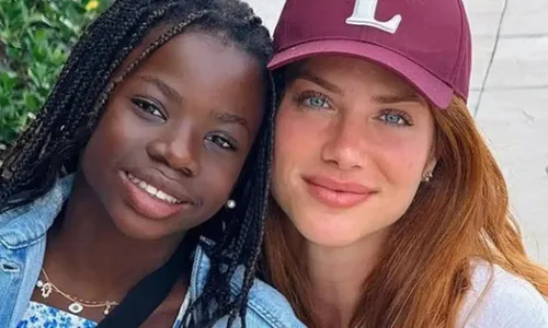 
					Giovanna Ewbank se revolta após grave ofensa à filha e faz ameaça
				
				