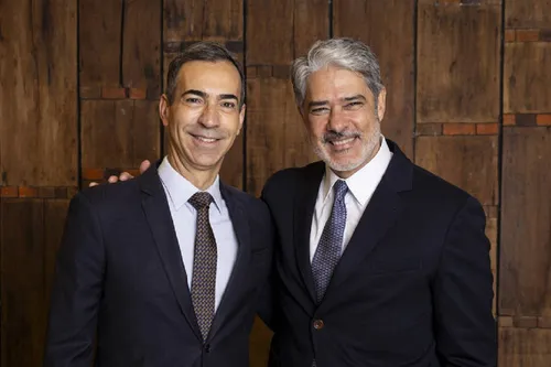 
					Ana Maria manda surpresa para César Tralli em despedida do Jornal Hoje
				
				