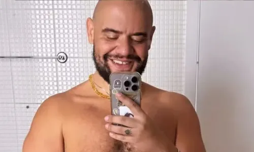 
					Gominho posta foto nu após perder 61 kg e manda recado
				
				