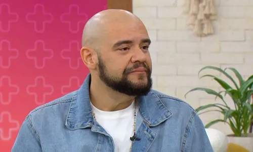 
					Gominho sofre assalto e tem conta bancária esvaziada: 'Sem um real'
				
				