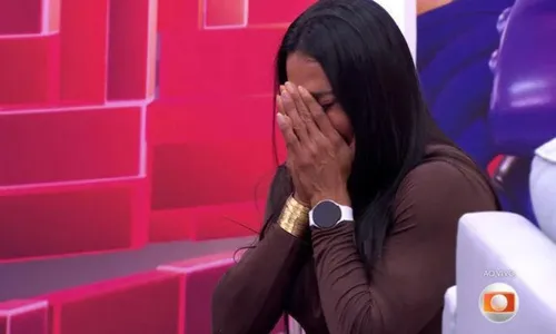 
					Gracyanne Barbosa é assaltada e tem carro roubado: 'Arma na cabeça'
				
				