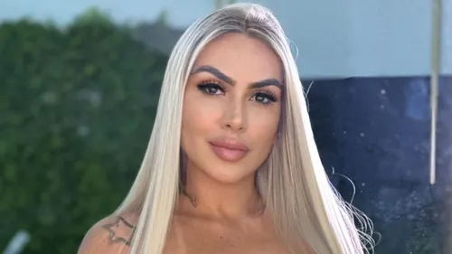 
					Juju Ferrari passa por cirurgia de emergência; caso é grave
				
				