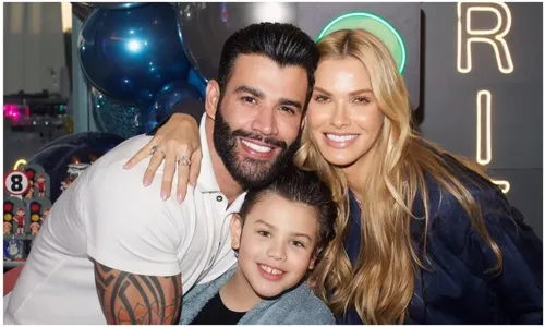 
				
					Gusttavo Lima abre álbum de fotos do aniversário do filho
				
				