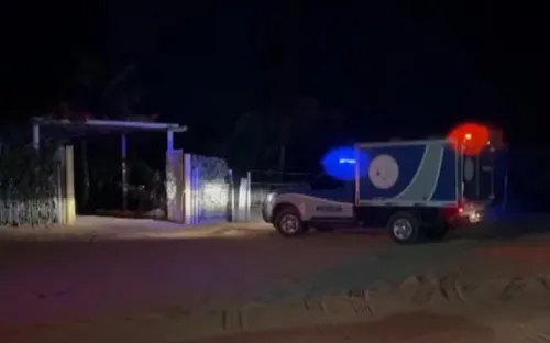 
					Homem é morto a tiros durante jogo de dominó no interior da Bahia
				
				