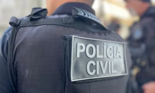 
					Homem é morto dentro de carro após marcar encontro pela internet
				
				